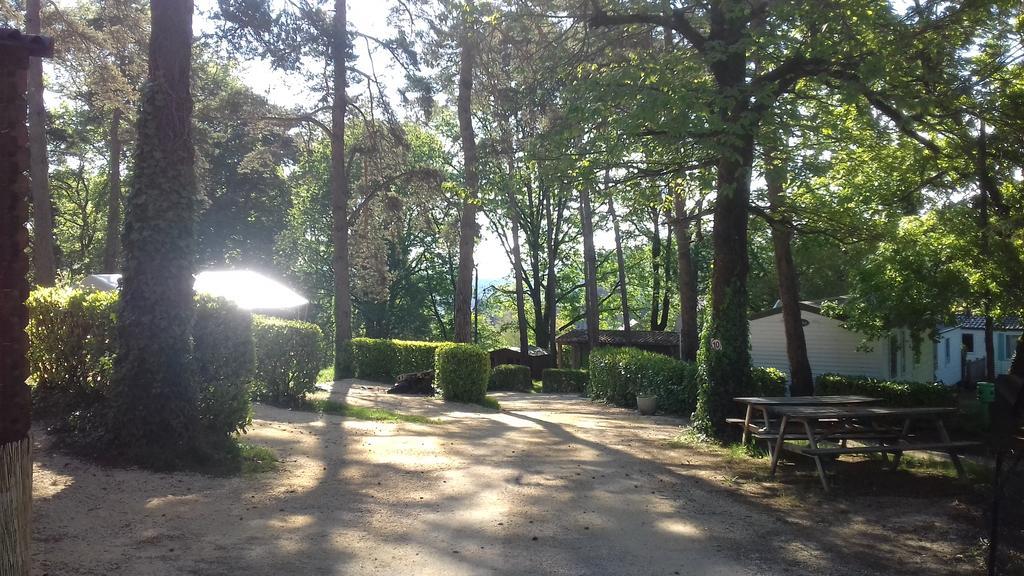 Camping 46 Rainettes Goujounac Екстер'єр фото